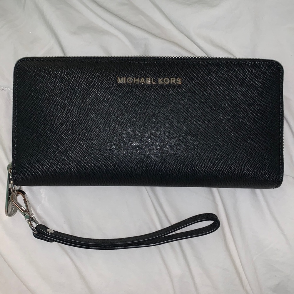 Michael Kors Wristlet